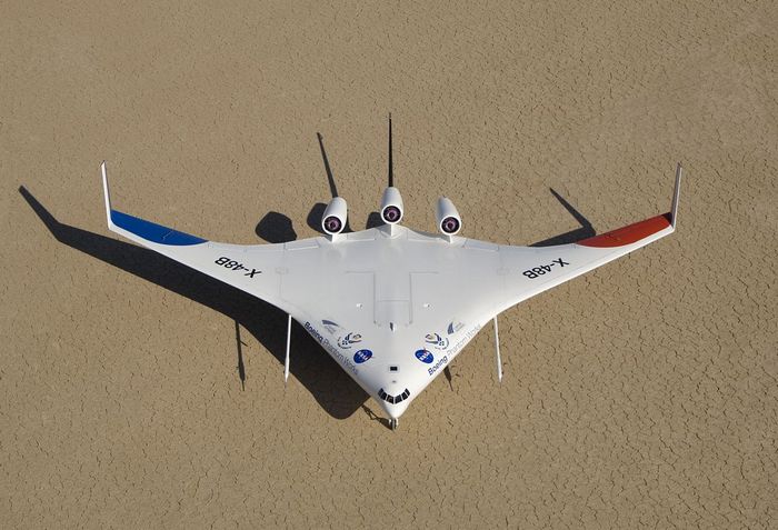 Boeing x-48. технические характеристики. фото.