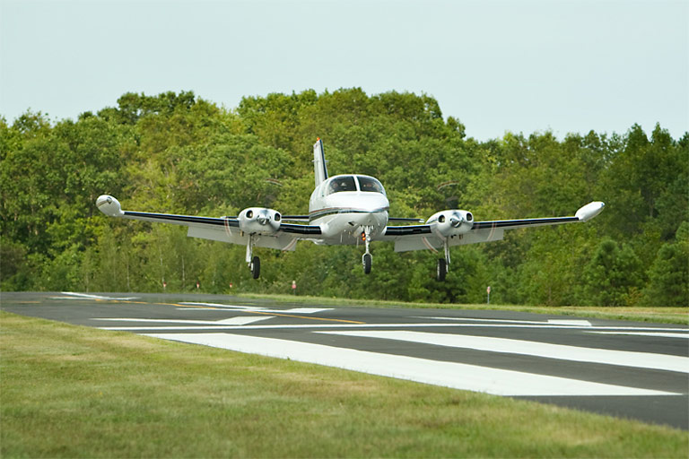Cessna 401. характеристики. спецификация. фото.
