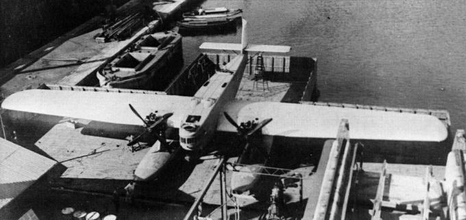Опытный поплавковый бомбардировщик-торпедоносец spca ii type 20. франция